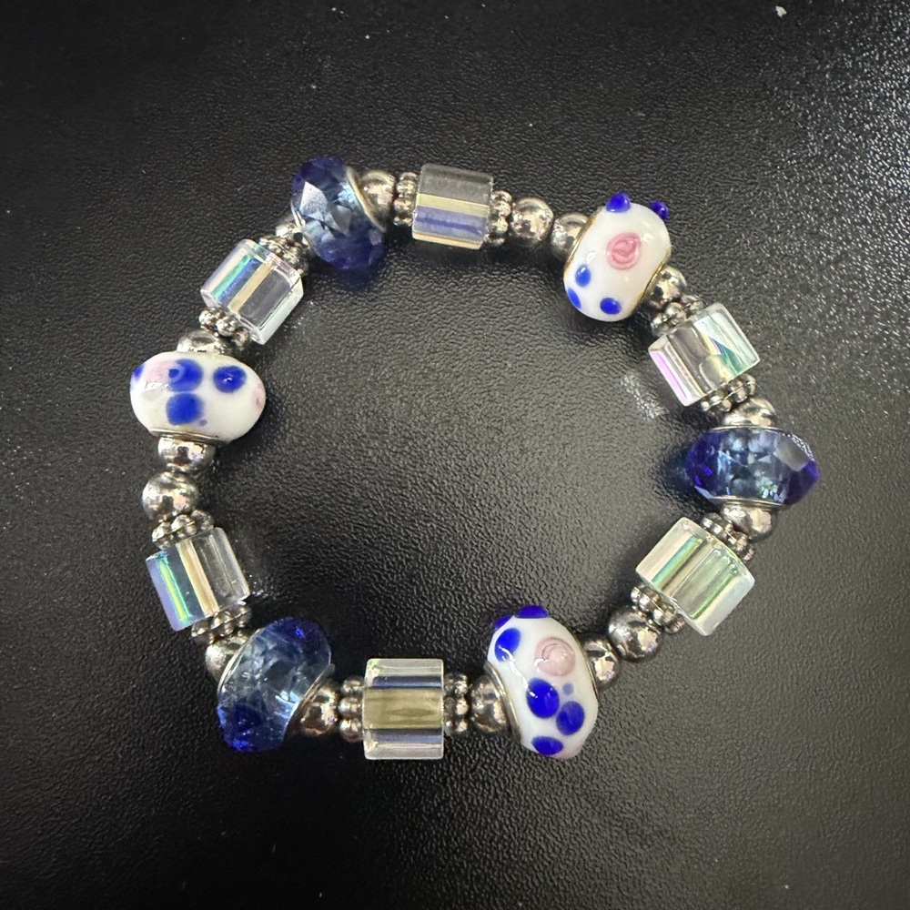 Handmade Blue and White Glass Bead Stretch Bracelet
